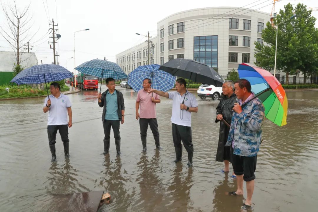 济南新材料产业园区管委会主任韩利师检查防汛工作