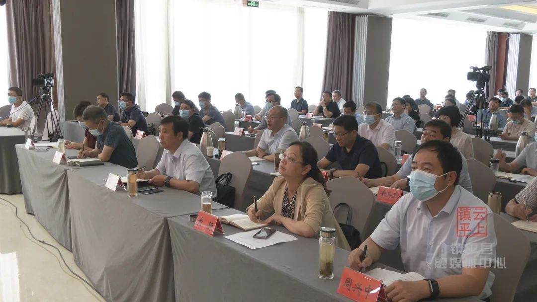 镇平县举办“喜迎二十大 奋进新征程”争先创优宣讲团首场报告会
