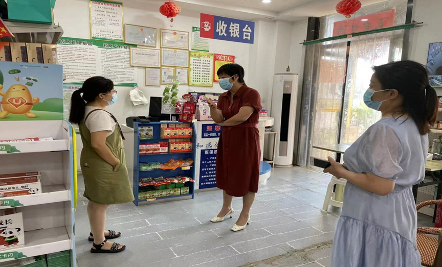 镇平县市场监管局持续强化“场所码”推广应用等疫情防控工作