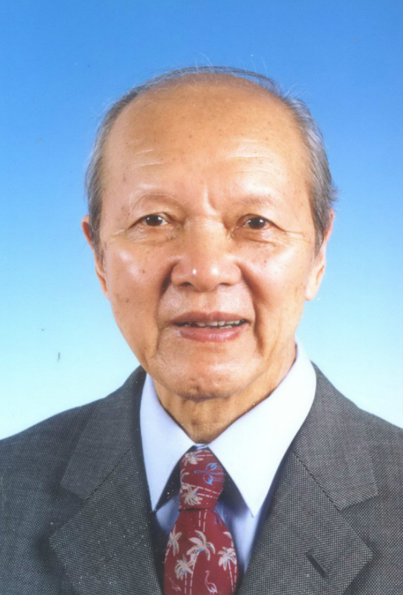 与杨振宁合作，他推动中国数学跟国际接轨