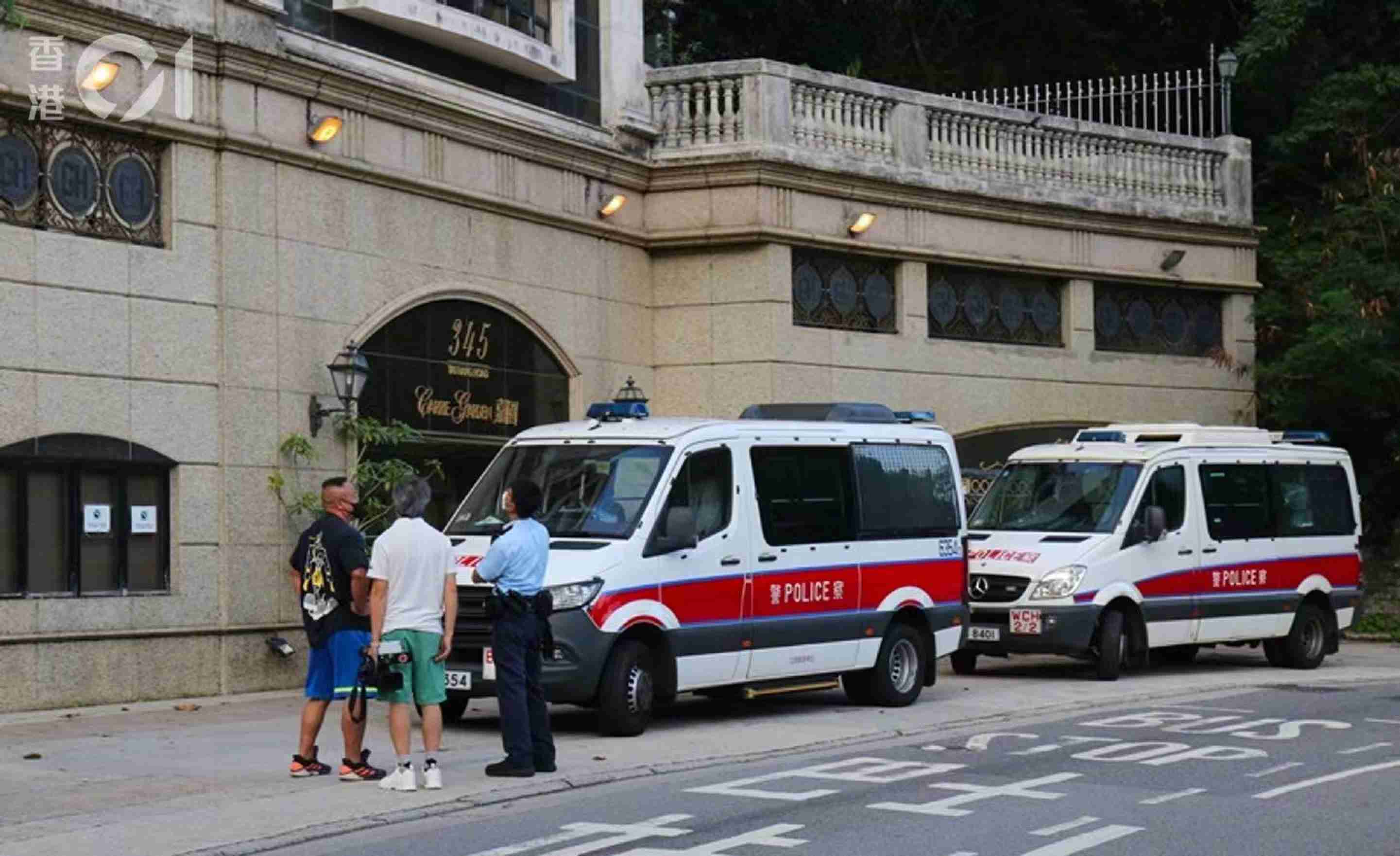 郭富城香港住宅遭窃，案发时正在家里睡觉，岳父到警局协助调查