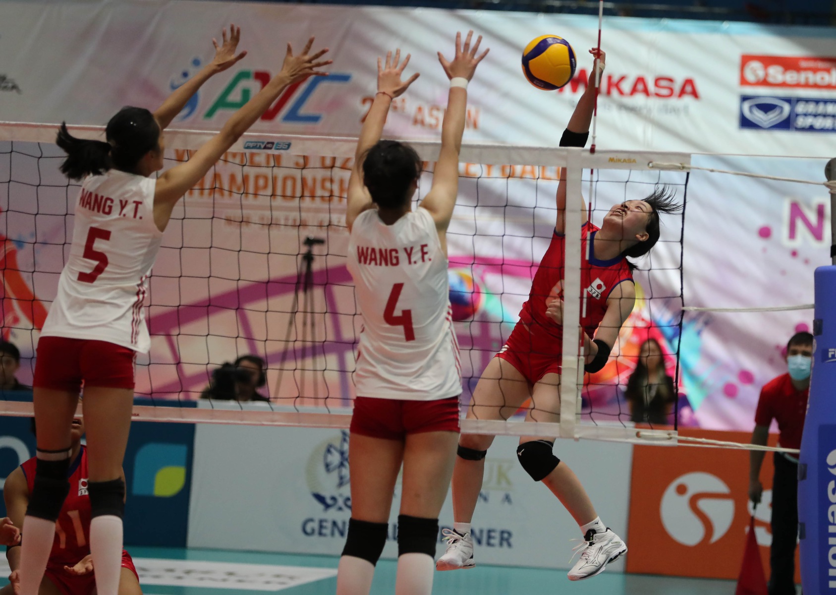 7月11日决赛（U20女排亚锦赛决赛中国国青女排0比3不敌日本队）