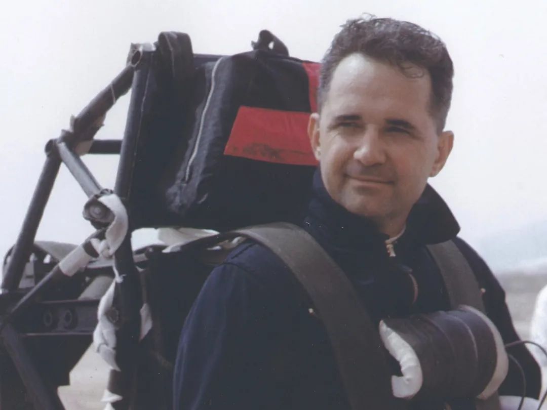 “寻死”的科学家改变了世界