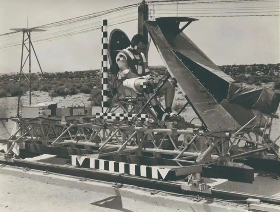 “寻死”的科学家改变了世界