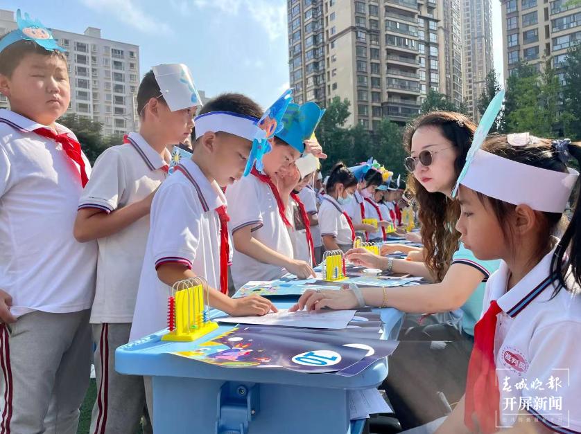 昆明盘龙区云波小学期末“玩”起来(图3)