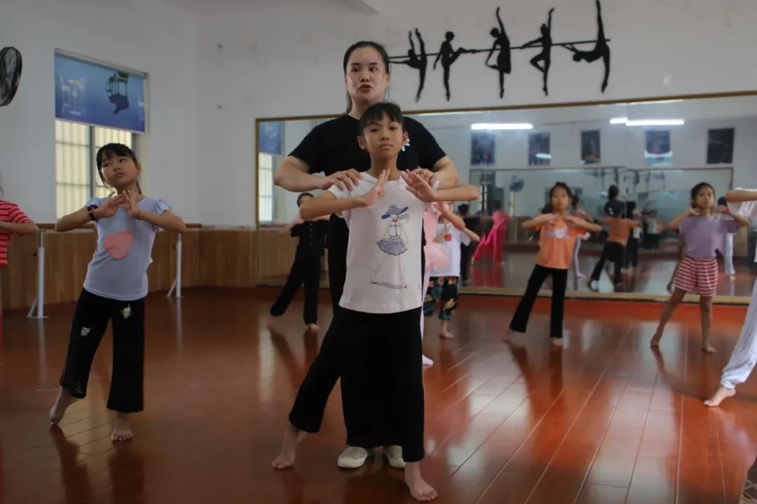 2022年上思县文化馆免费开放暑期公益性艺术培训班开课啦！