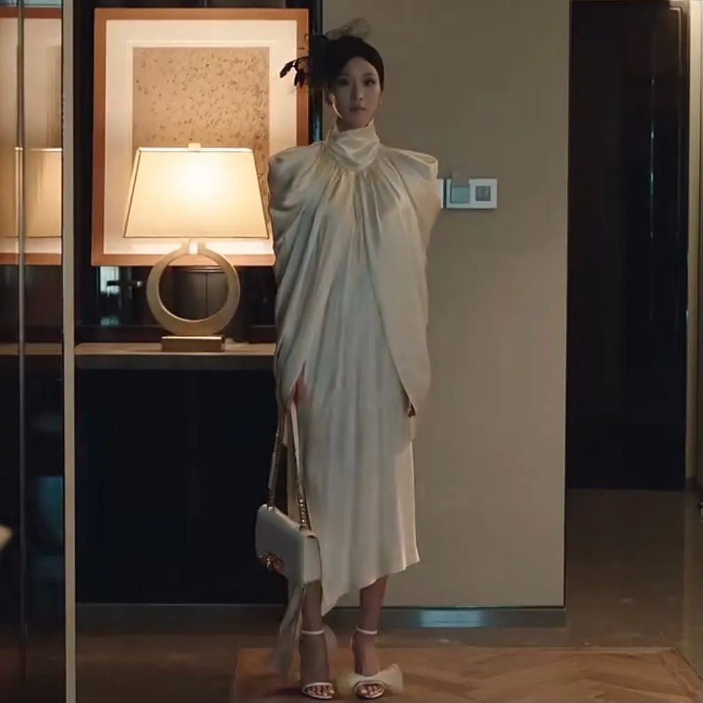 我们最想看的，是《夏娃》和《安娜》女主互掐……