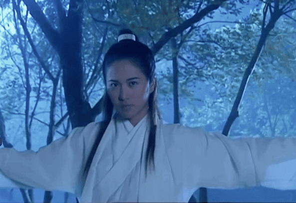 流行网红脸vs高级美人脸：加点「央视感」就变美？吊打网红，get央妈秘籍