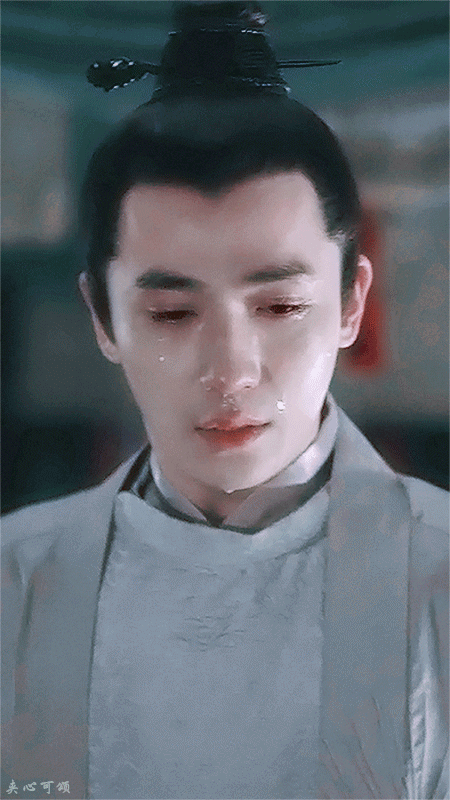 流行网红脸vs高级美人脸：加点「央视感」就变美？吊打网红，get央妈秘籍