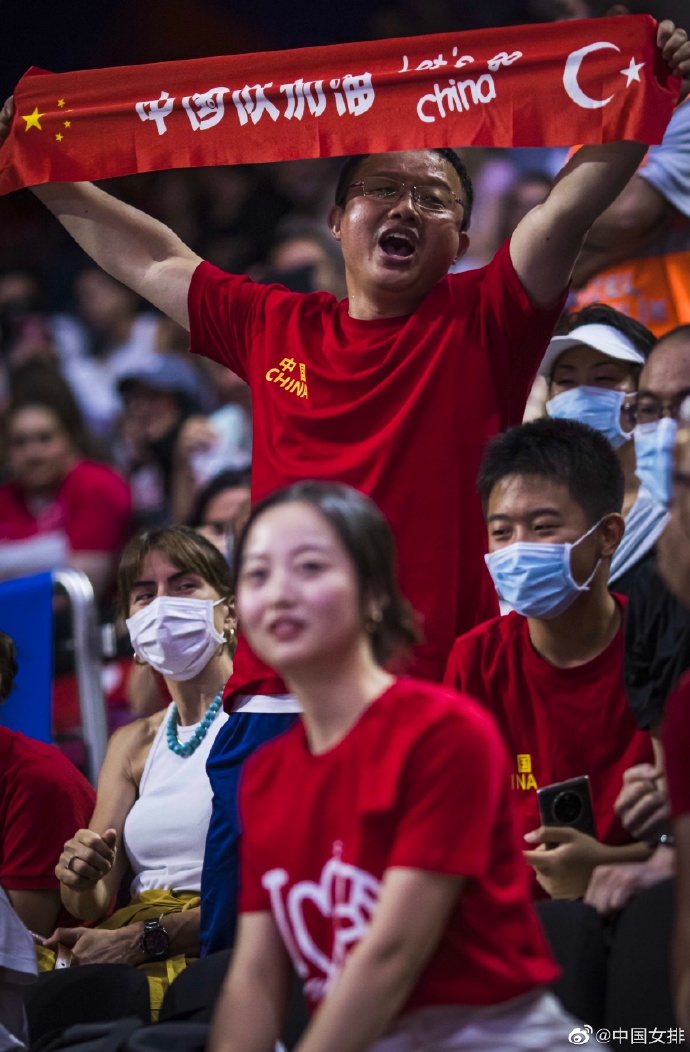 则不允许球队连续参加两届(要想重塑辉煌，中国女排三大问题等待攻克)