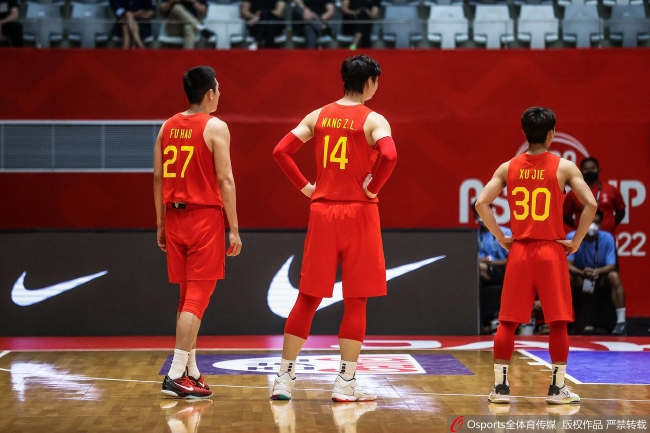 篮球世界杯中国与韩国成绩(男篮憾负韩国，“大戏”全在场外)