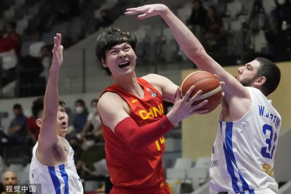顶住压力！中国男篮击败中国台北，晋级淘汰赛