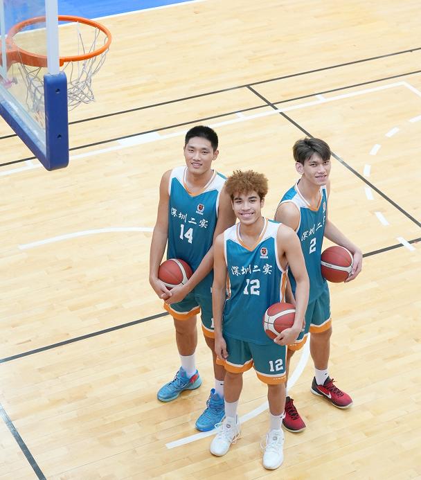 深圳3位灌篮高手获清北录取、将进CUBA，篮球之路有多燃