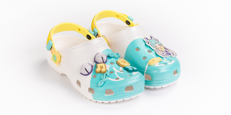 今日消费资讯：《铃芽户缔》全新预告发布、Bally 2022 七夕限定系列开始发售