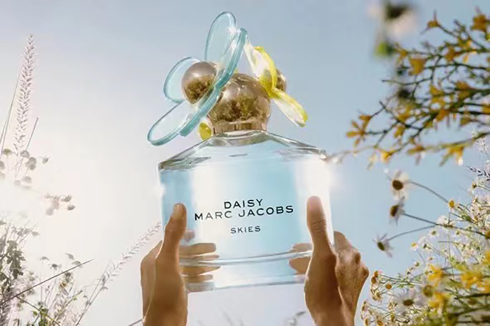 爱马仕极简韵味耳骨夹，Daisy Marc Jacobs限量版香水｜是日美好事物