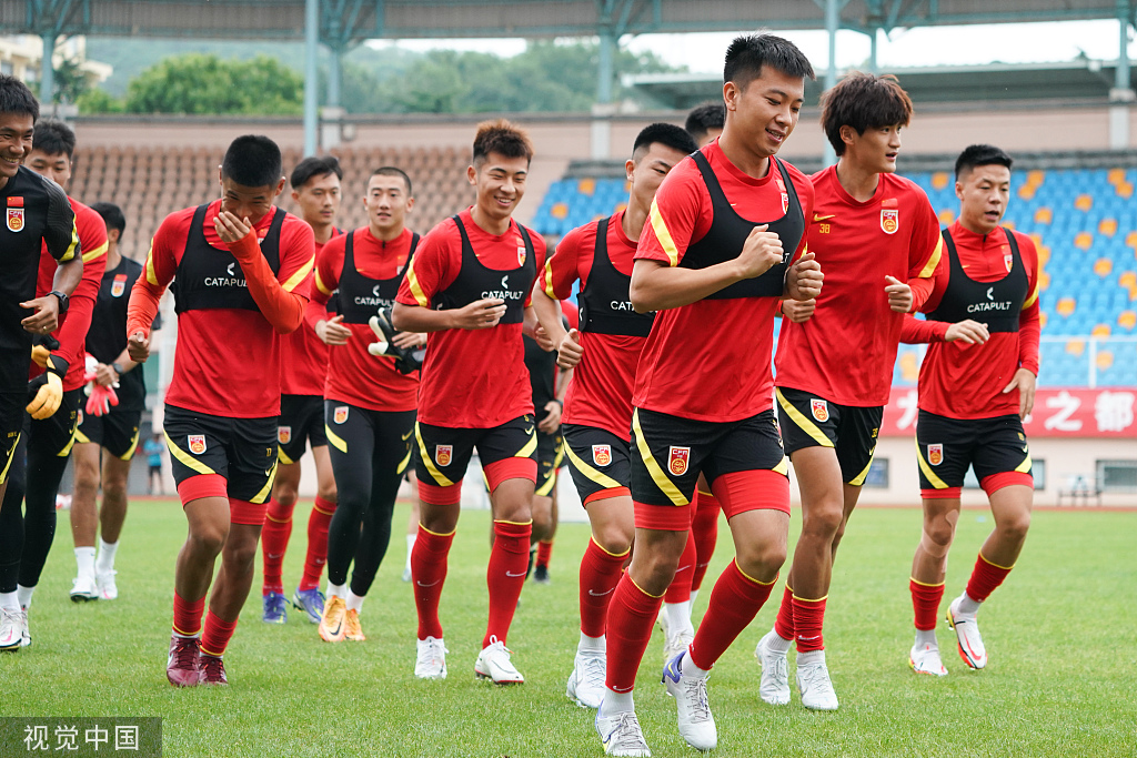 东亚杯日韩目标都是冠军，年轻国足目标击败中国香港队