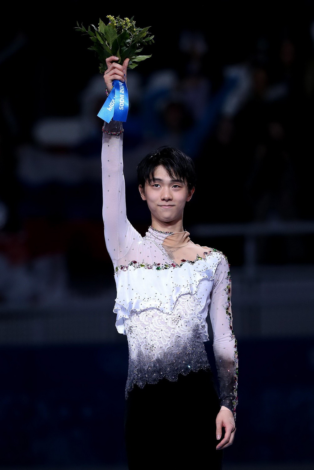 羽生结弦宣布退出竞技赛场)