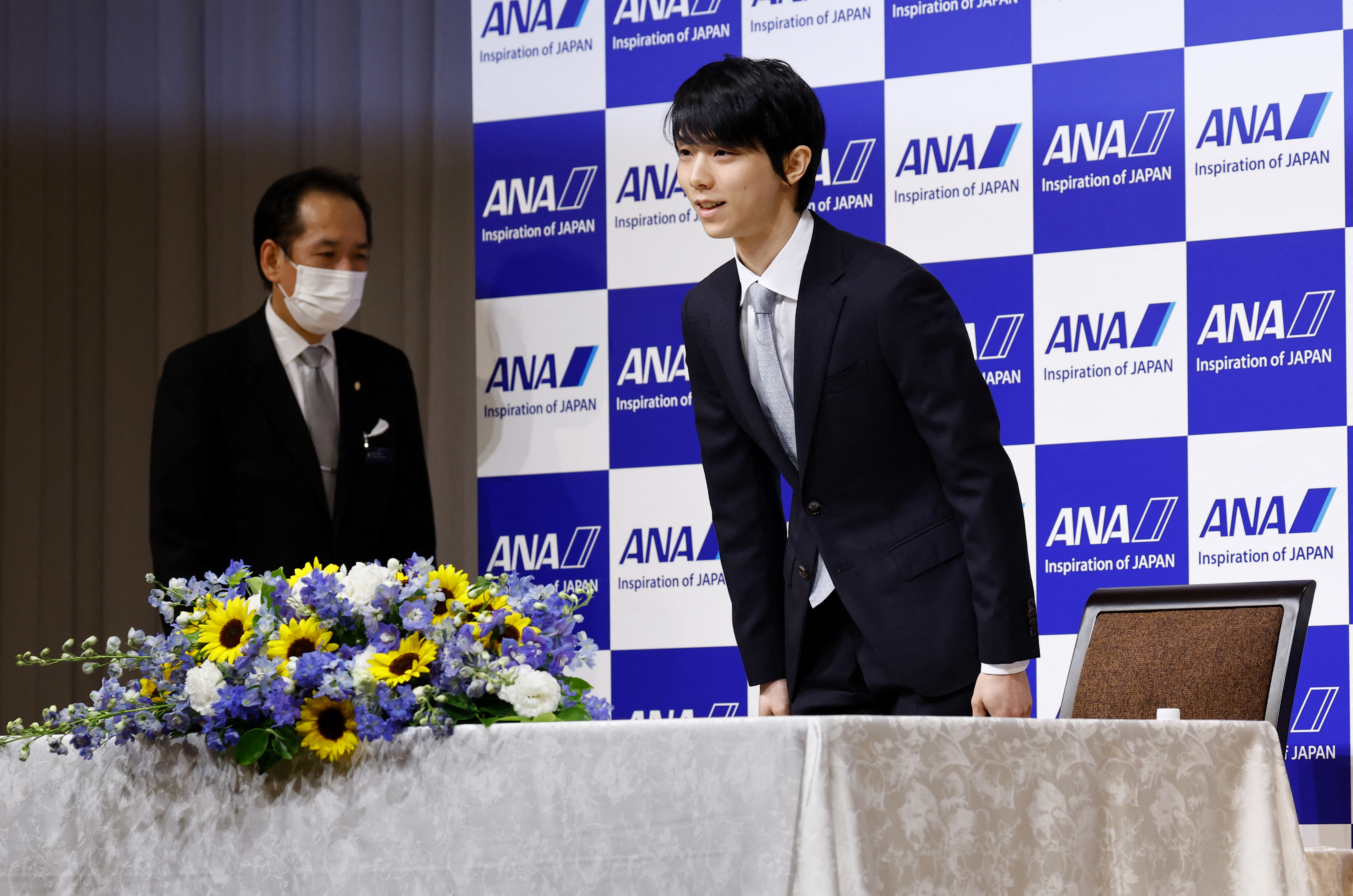 羽生结弦一共获得多少金牌（奥运摘金圆儿时梦，接下来要报父母恩｜羽生结弦人物志）