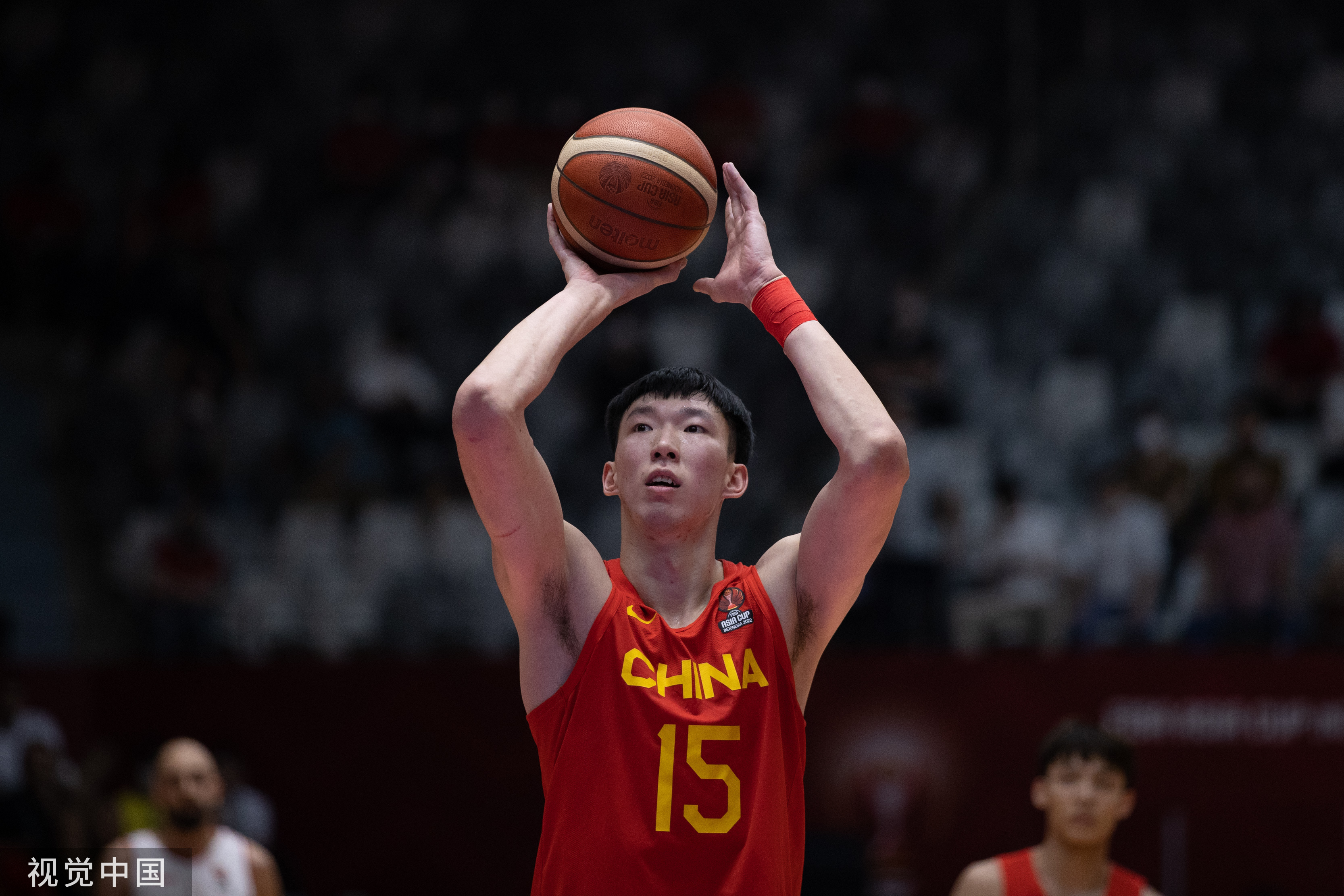 艰难中告别亚洲杯，中国男篮有亮点也需要总结