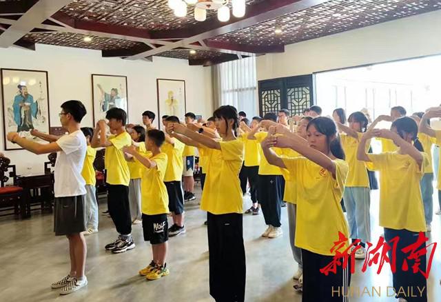 長沙市長郡中學(xué)2022屆畢業(yè)生社會實踐團(tuán)(圖3) 長沙市長郡中學(xué)2022屆畢業(yè)生社會實踐團(tuán)(圖3)