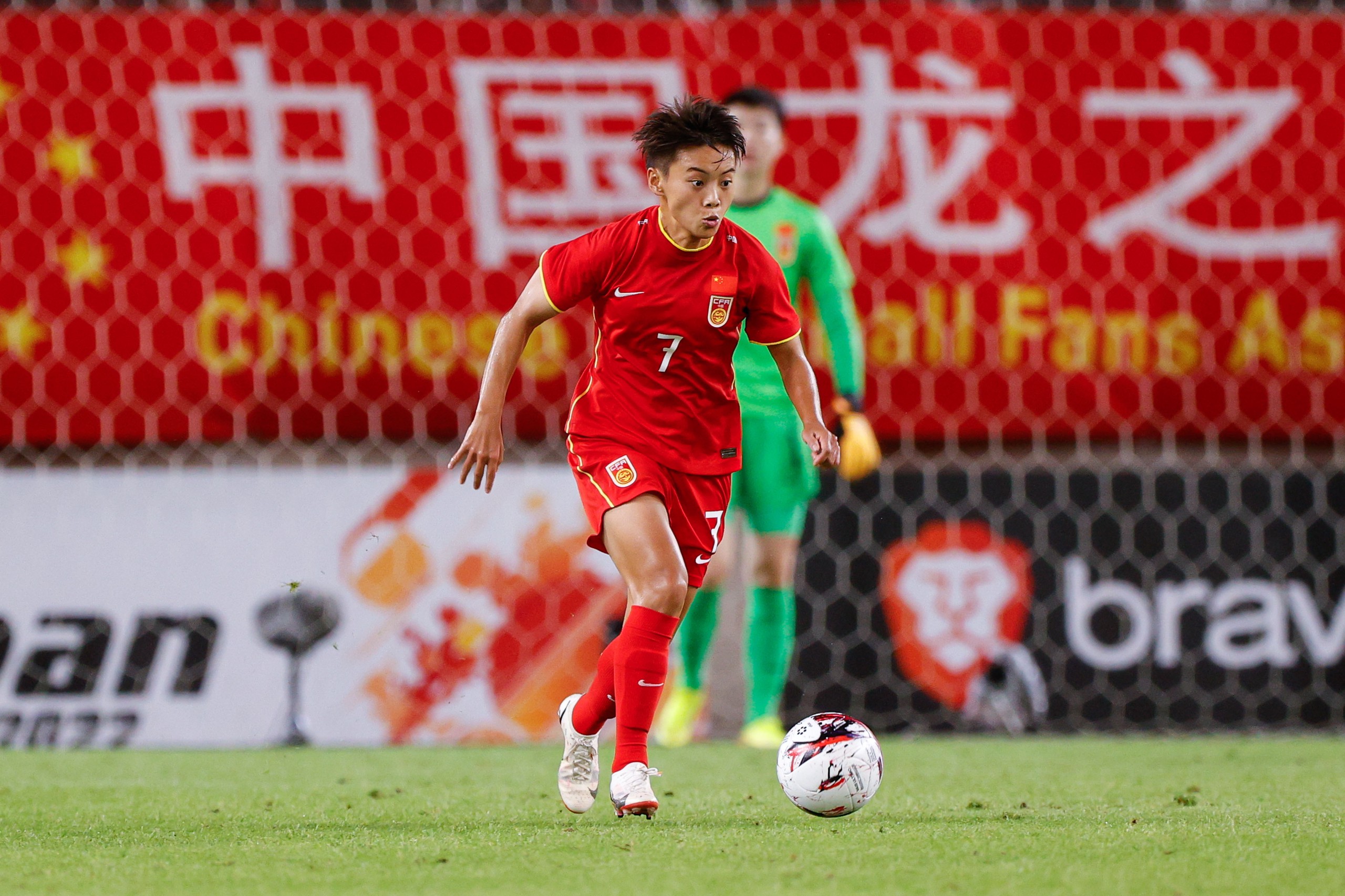 日本队女足世界杯(全场落于下风，中国女足0-0日本队，遗憾错失东亚杯冠军)