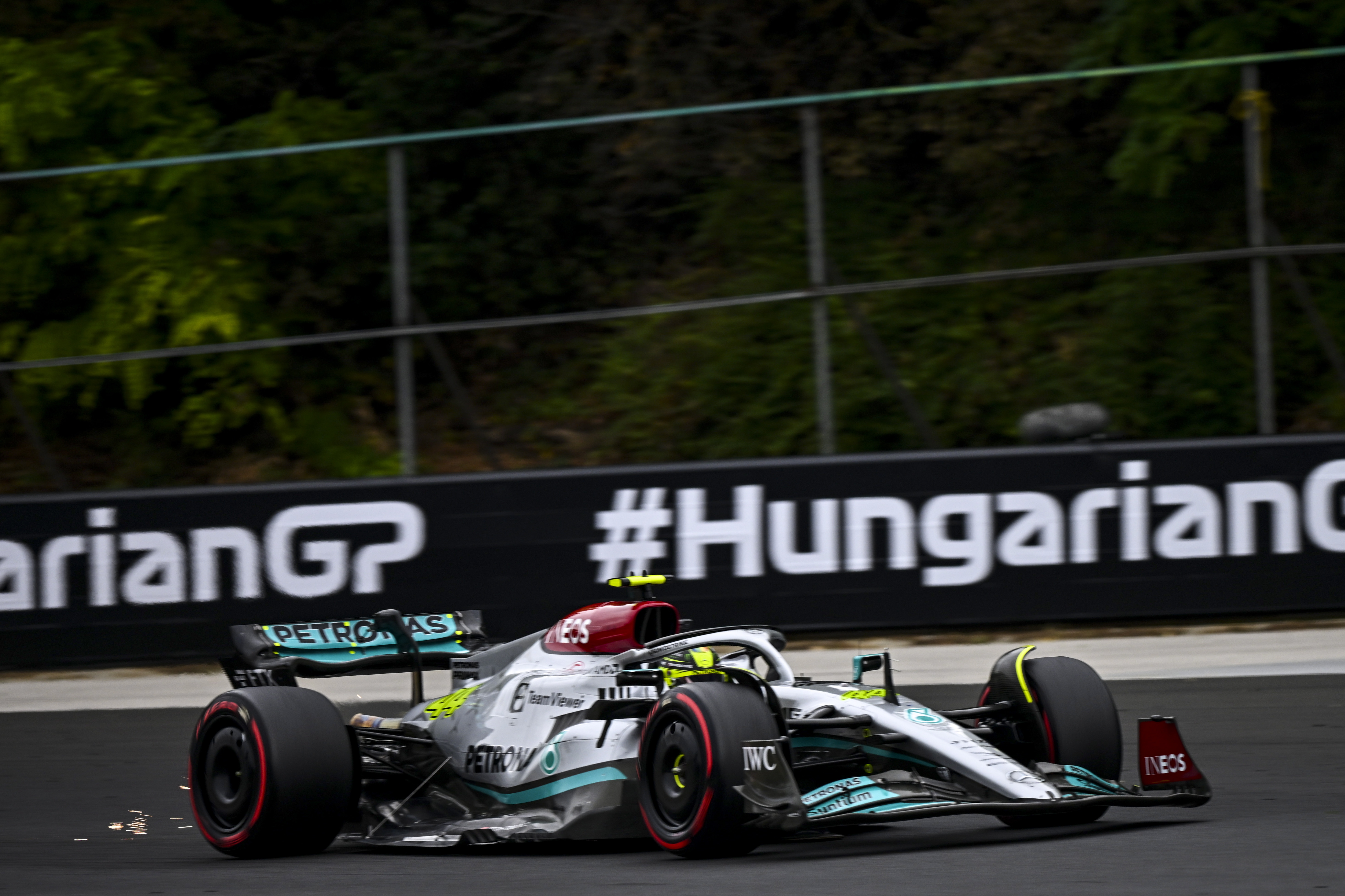 f1匈牙利大奖赛（（外代二线）赛车-F1匈牙利大奖赛：维斯塔潘夺冠）