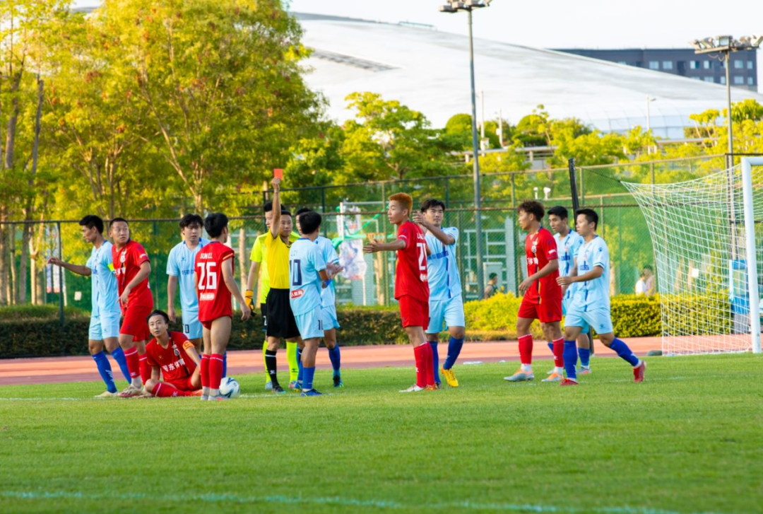 福建省哪里有足球比赛（福建这个城市足球联赛，福州队、泉州队、厦门队已取三连胜）