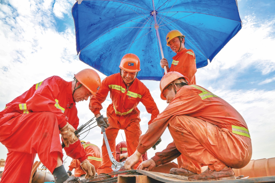 给他们的炎炎夏日送去一份清凉