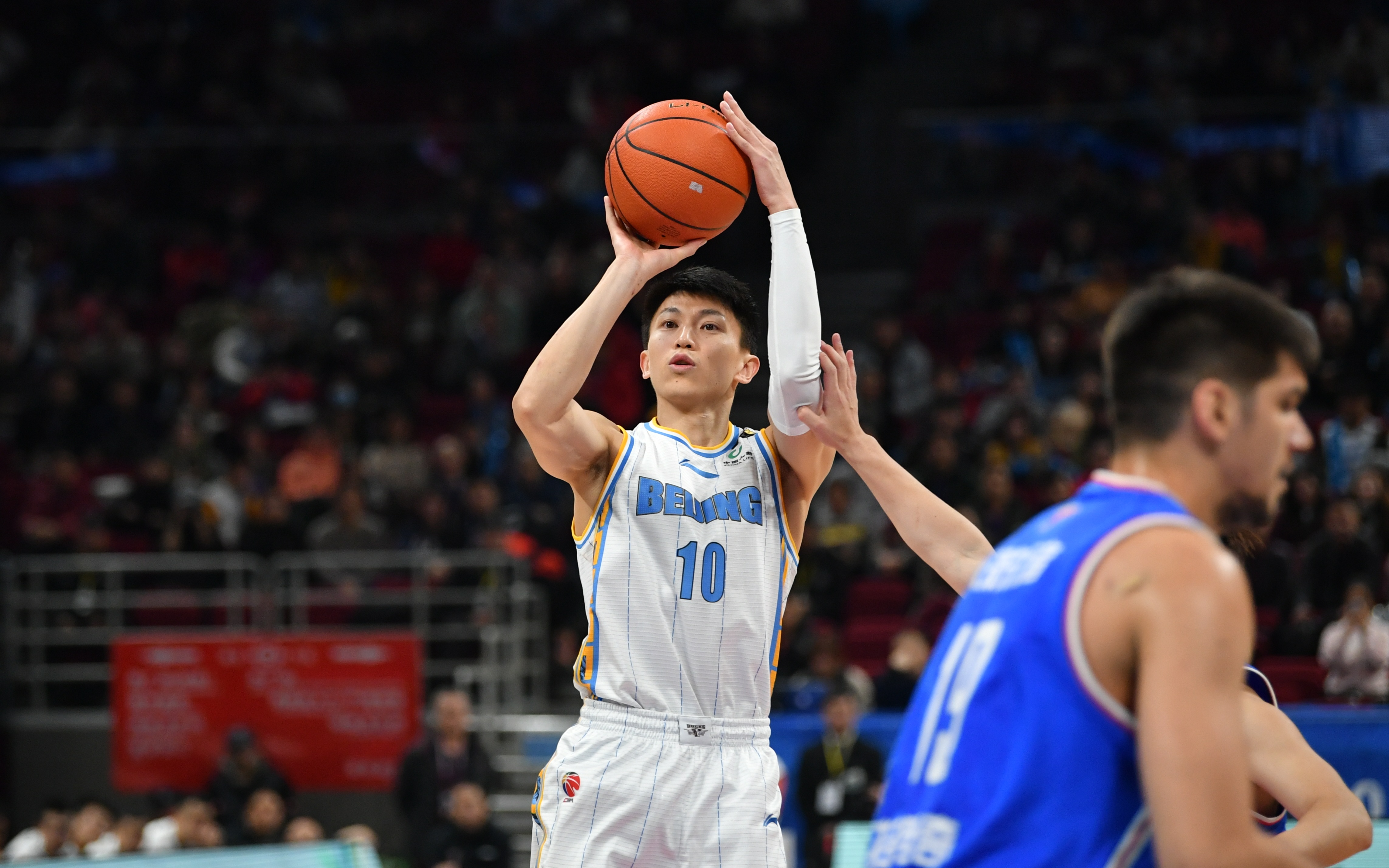 篮球队入场介绍词10(刘晓宇:在首钢无怨无悔,去湾区无所畏惧丨专访)