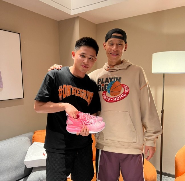 cba落选秀去哪里了（落选秀张子涵晒合影向林书豪致谢 透露即将参加工作）-华海博客