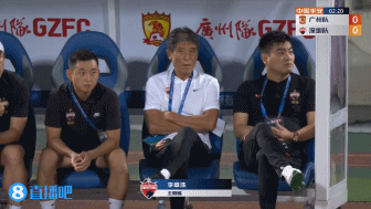 中超深圳什么對（中超-鄭智掛帥開門紅廣州4-1深圳 韋世豪世界波雙響楊立瑜破門）