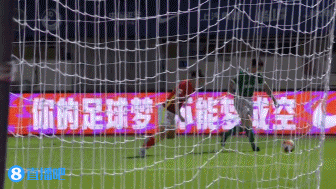 中超深圳什么對（中超-鄭智掛帥開門紅廣州4-1深圳 韋世豪世界波雙響楊立瑜破門）