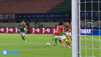 中超深圳什么對（中超-鄭智掛帥開門紅廣州4-1深圳 韋世豪世界波雙響楊立瑜破門）