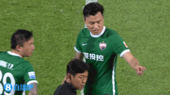 中超深圳什么對（中超-鄭智掛帥開門紅廣州4-1深圳 韋世豪世界波雙響楊立瑜破門）