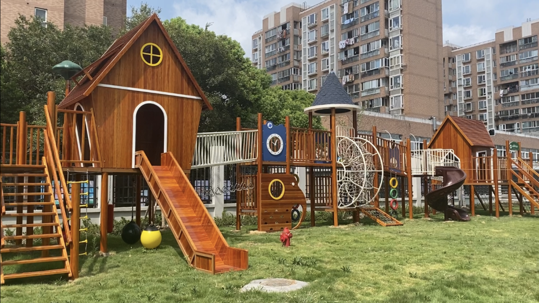 启英宝盛幼儿园是一所现代化公办幼儿园,秉持着"儿童本位"的发展理念