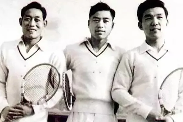 卢湾网球场(吴易昺美网创历史也只是“第二人”，63年前是他为中国网球赢下了大满贯首胜)