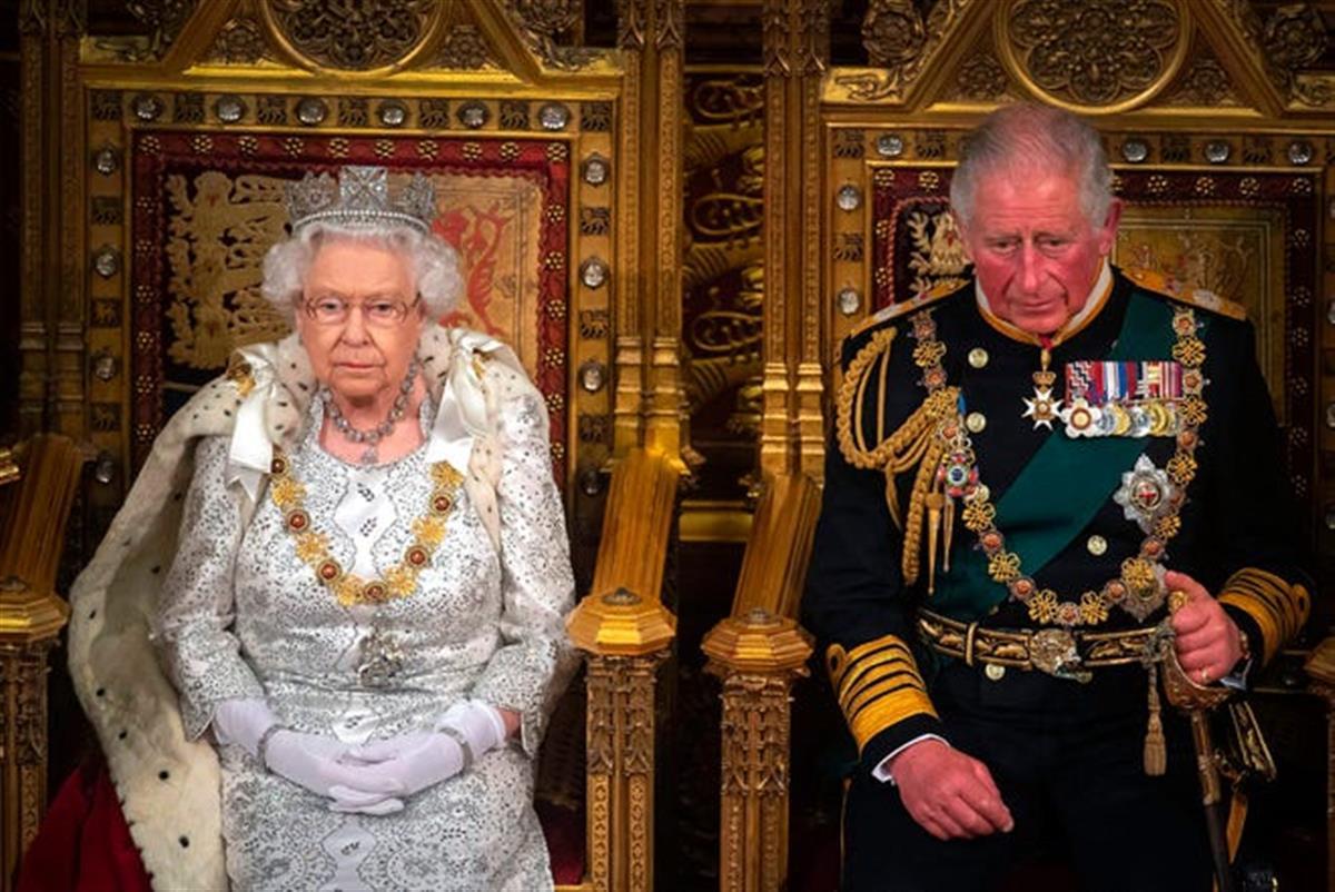 英国为什么不废除王室(在位70年的英国女王为何不提前退位？外媒：有九大原因)