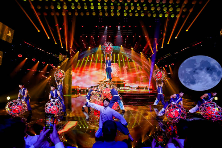 中秋节晚会2020(央视 卫视中秋晚会精彩纷呈,多台节目各有特点选择