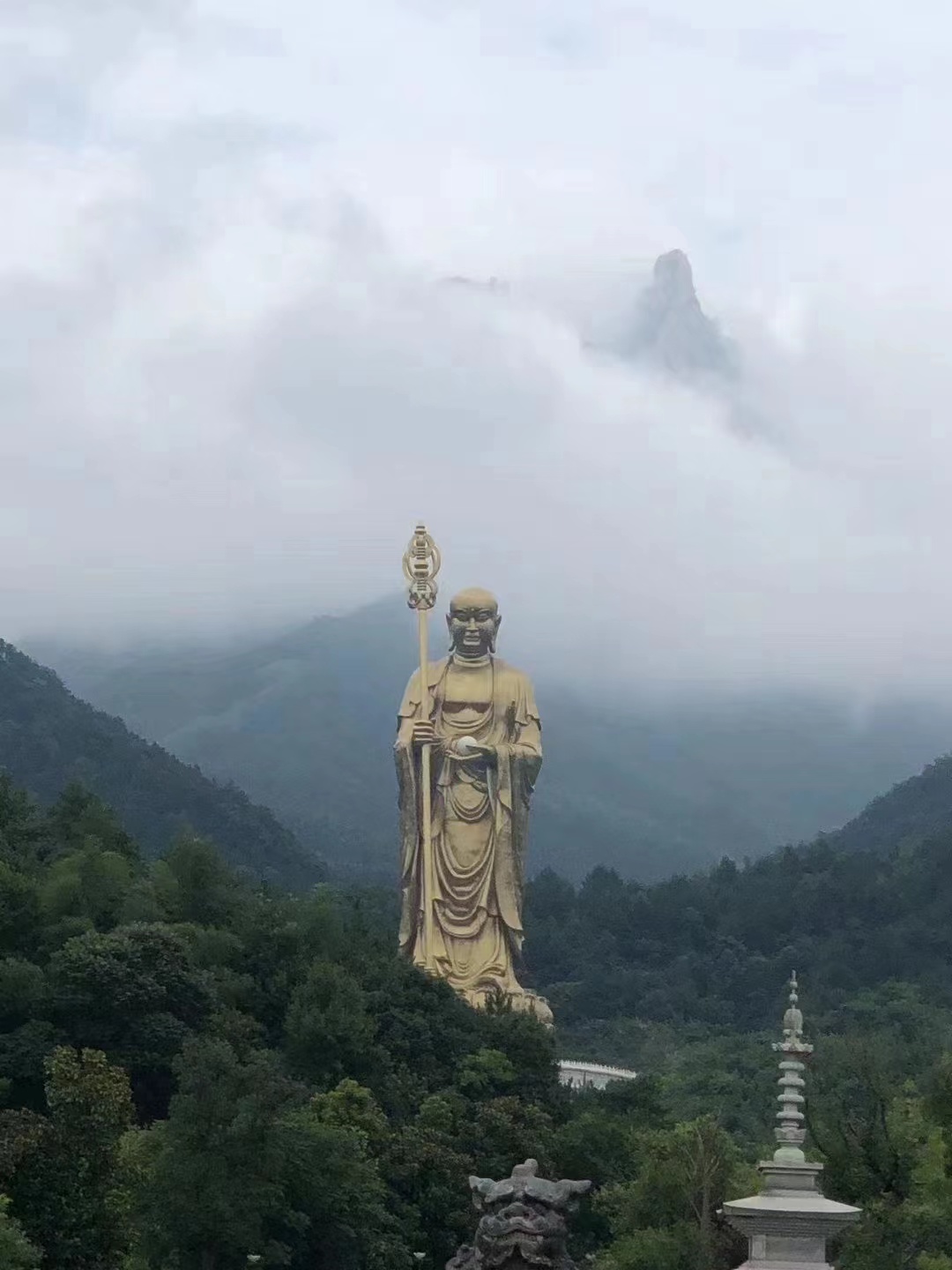 九華山:東南第一山