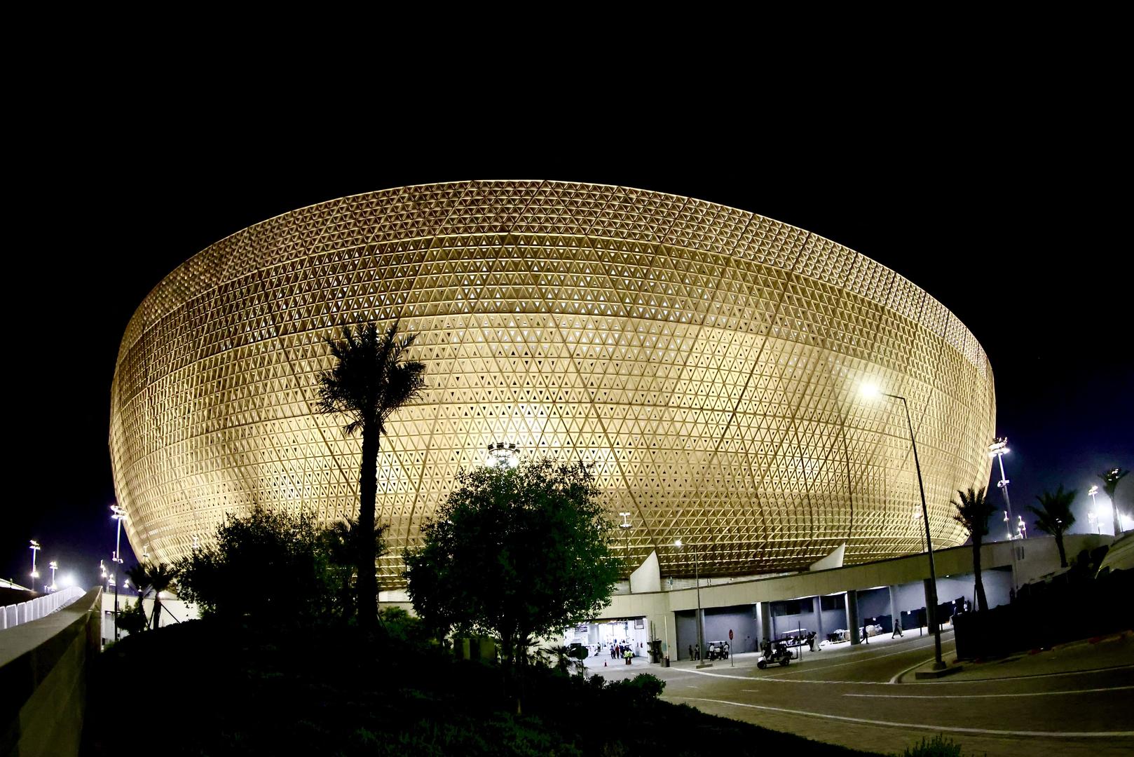 卡塔尔世界杯决赛球场首秀一团糟，34亿英镑造价的球场竟然缺水