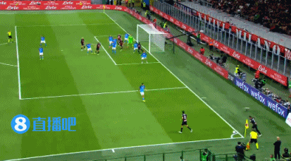 米兰1-0那不勒斯（意甲-吉鲁破门难救主卡卢卢失良机 AC米兰遭首败1-2那不勒斯）