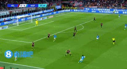米兰1-0那不勒斯（意甲-吉鲁破门难救主卡卢卢失良机 AC米兰遭首败1-2那不勒斯）