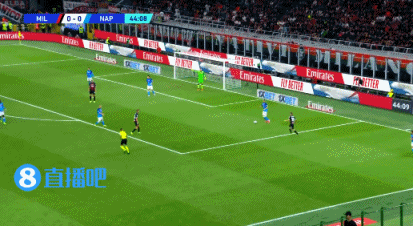 米兰1-0那不勒斯（意甲-吉鲁破门难救主卡卢卢失良机 AC米兰遭首败1-2那不勒斯）