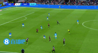 米兰1-0那不勒斯（意甲-吉鲁破门难救主卡卢卢失良机 AC米兰遭首败1-2那不勒斯）