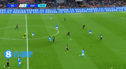 米兰1-0那不勒斯（意甲-吉鲁破门难救主卡卢卢失良机 AC米兰遭首败1-2那不勒斯）