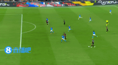 米兰1-0那不勒斯（意甲-吉鲁破门难救主卡卢卢失良机 AC米兰遭首败1-2那不勒斯）