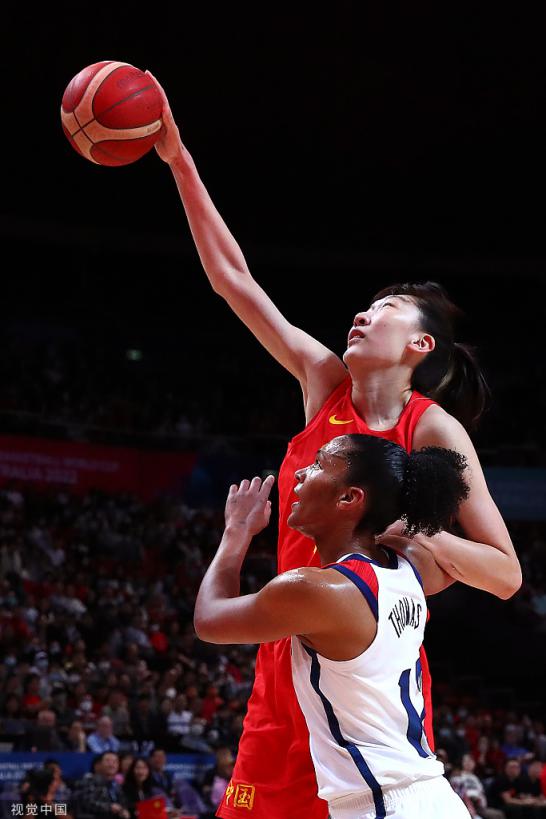 中国女篮打出气势！14分惜败美国，遭遇世界杯首场失利