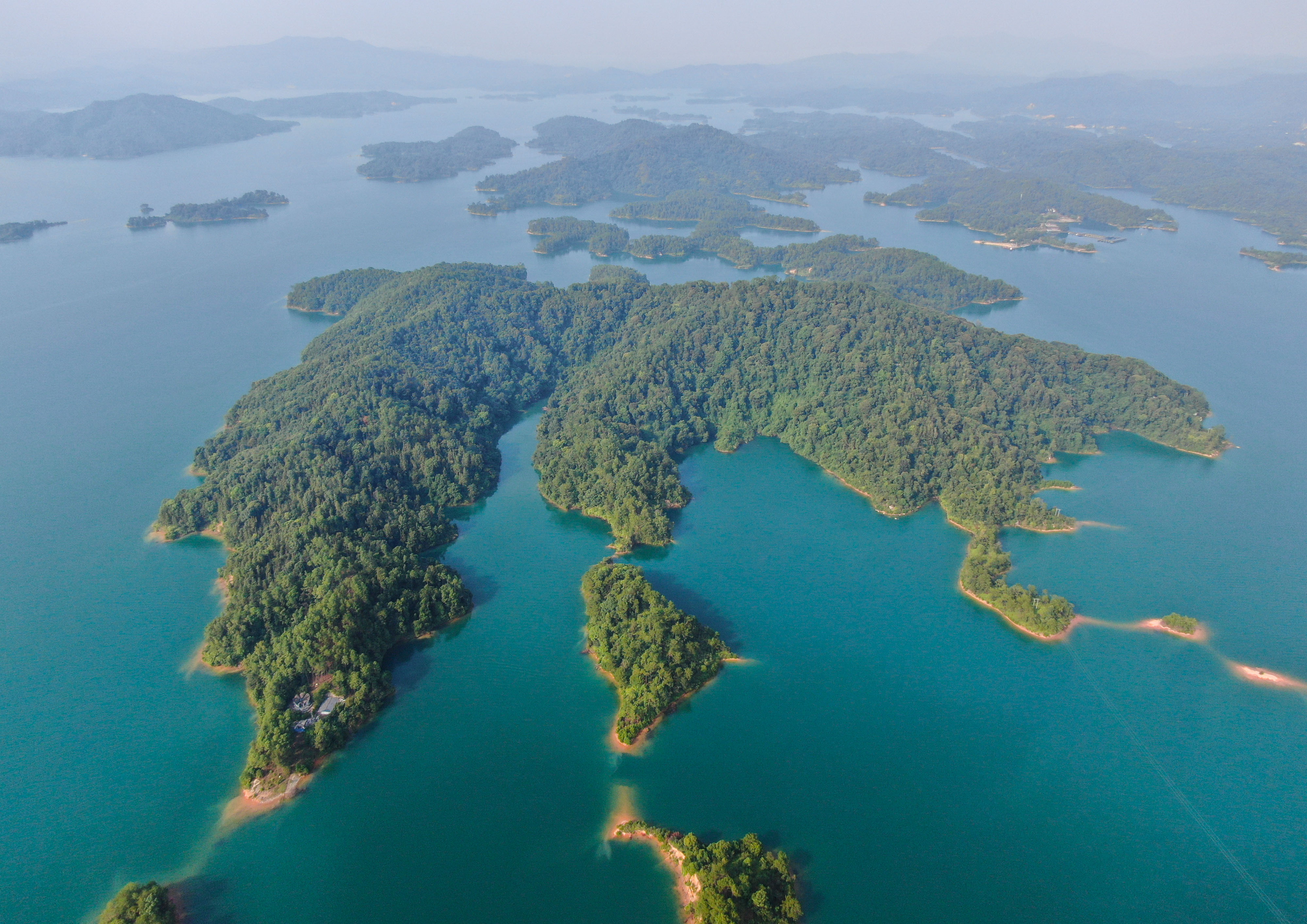 (环境)碧水连天万绿湖