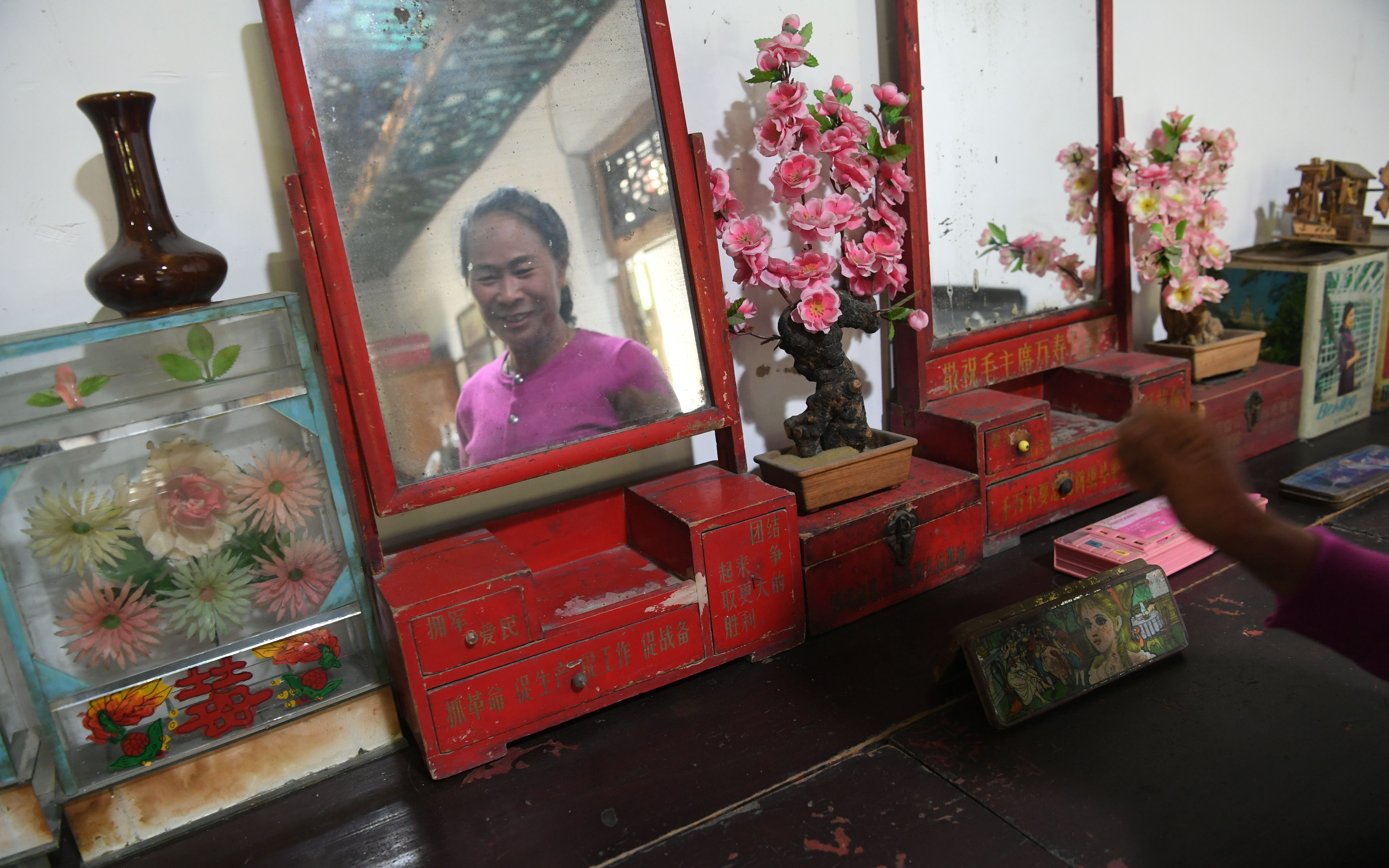 足球和足球门怎么画(京西山村有座姐弟俩建的“物馆”留住几万件“田园记忆”)