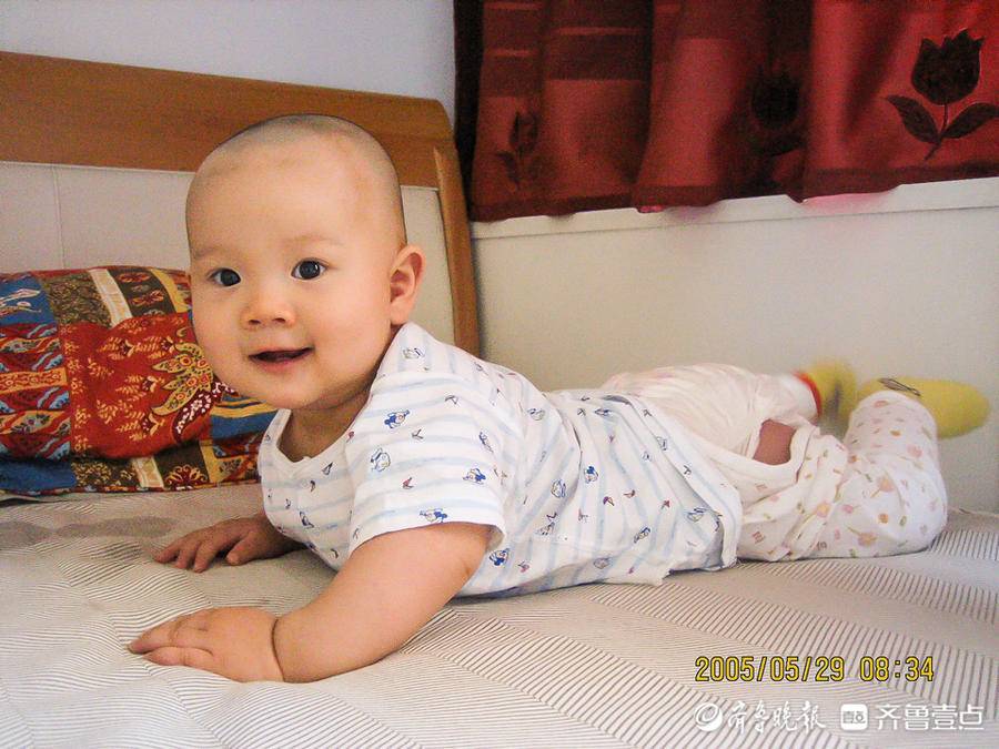 我们为你感到高兴(温馨！济南摄影师送给女儿的18岁礼物，从小到大的影像成长日记)